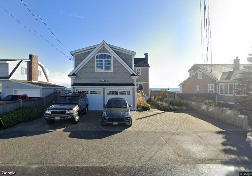 135 Ocean Dr, Seabrook, NH 03874 - photo 1