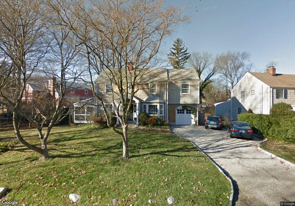 8 Manor Rd, Old Greenwich, CT 06870 - photo 1