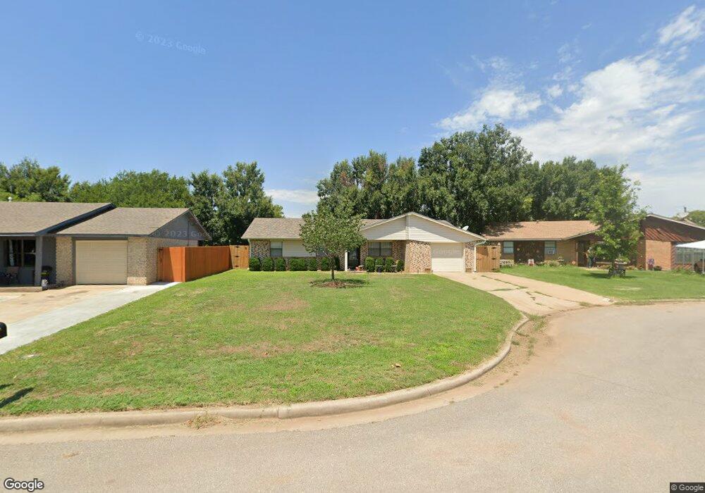 318 Deer Dr, Cache, OK 73527 - photo 1