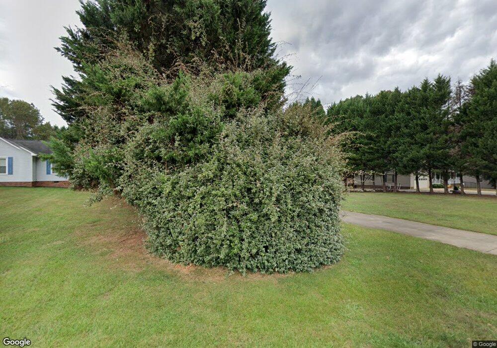 137 Antler Dr, Statesville, NC 28625 - photo 1