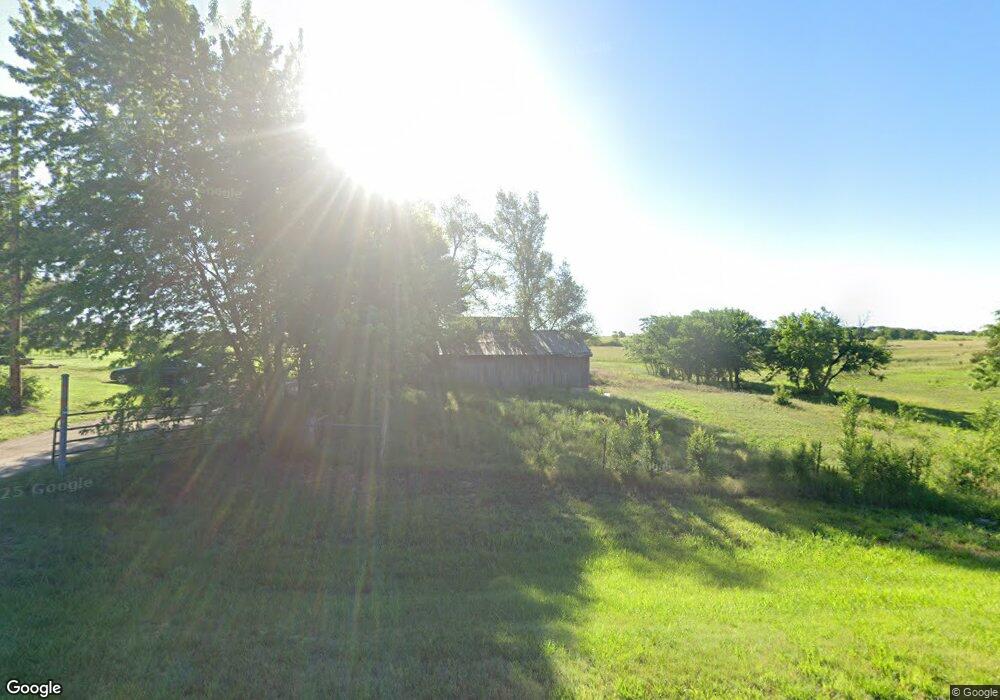 11124 S Topeka Ave, Carbondale, KS 66414 - photo 1