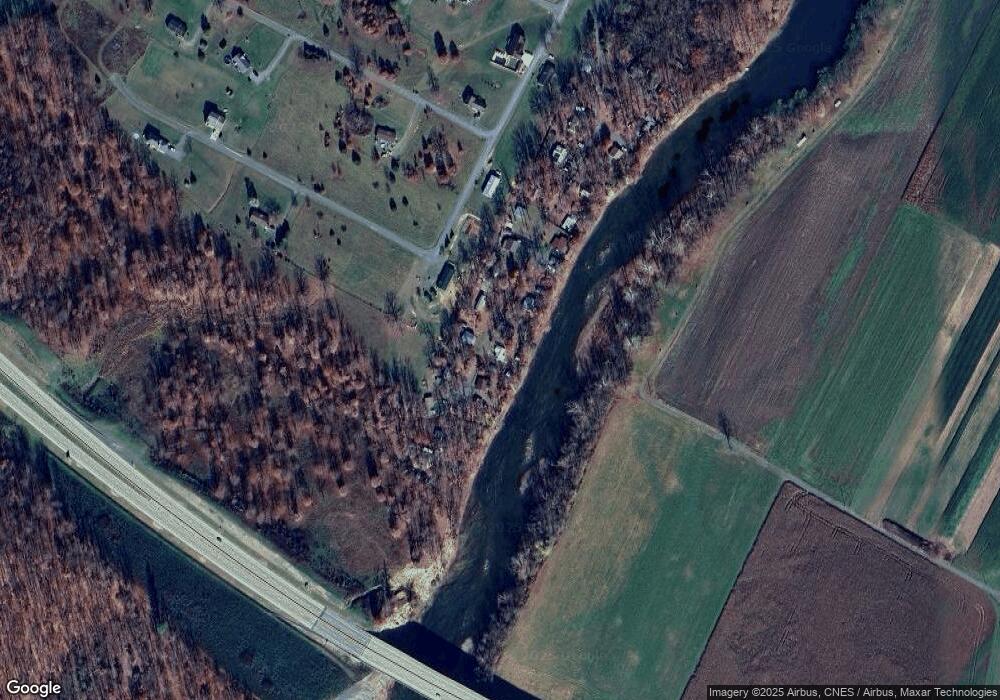 257 Cecil Meneffee Dr, Moorefield, WV 26836 - photo 1