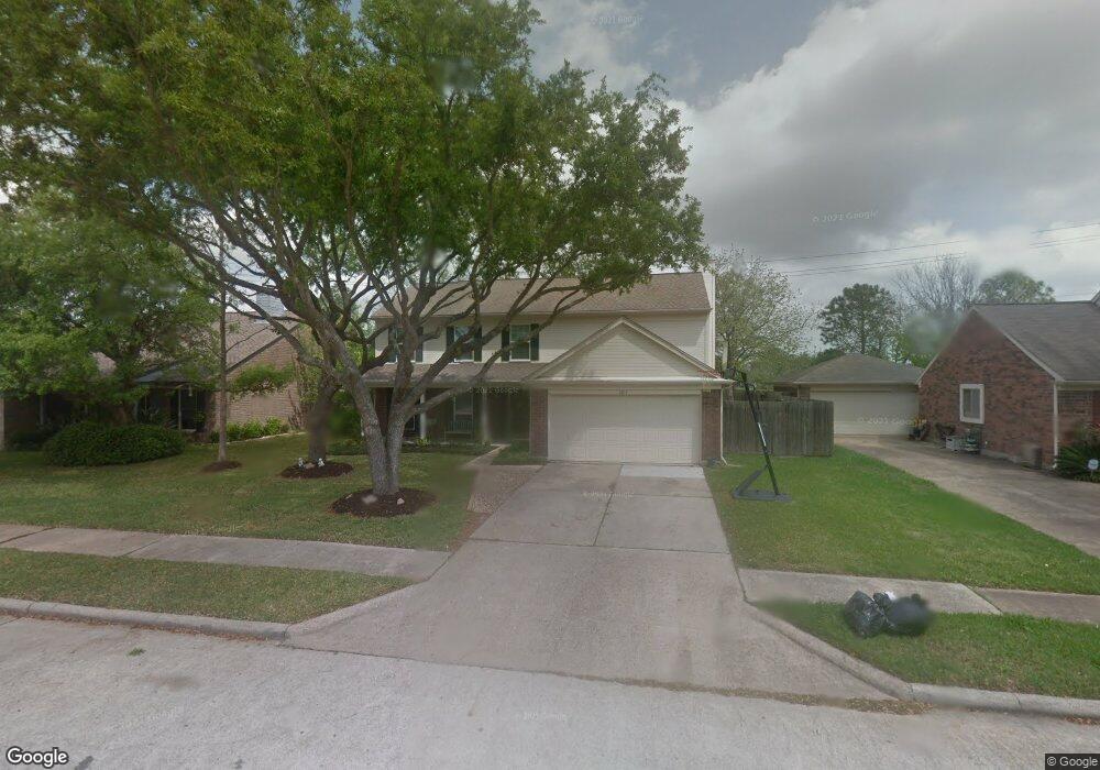 5211 Spring Circle Dr, Pearland, TX 77584 - photo 1