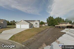 327 Meridian Cir, Mapleton, ND 58059