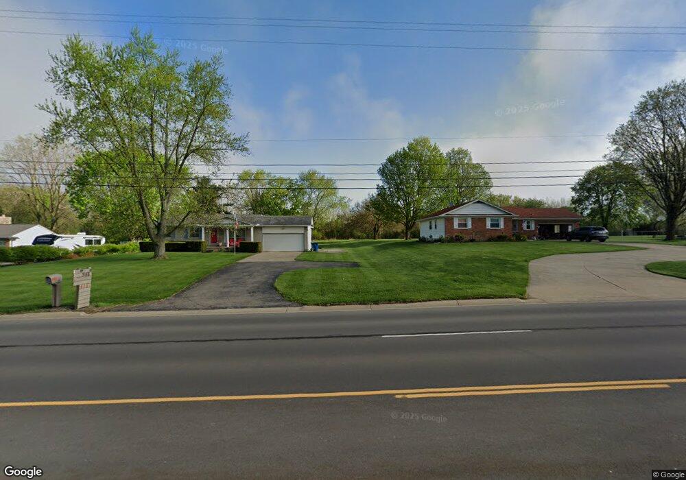 3158 W Hill Rd, Flint, MI 48507 - photo 1