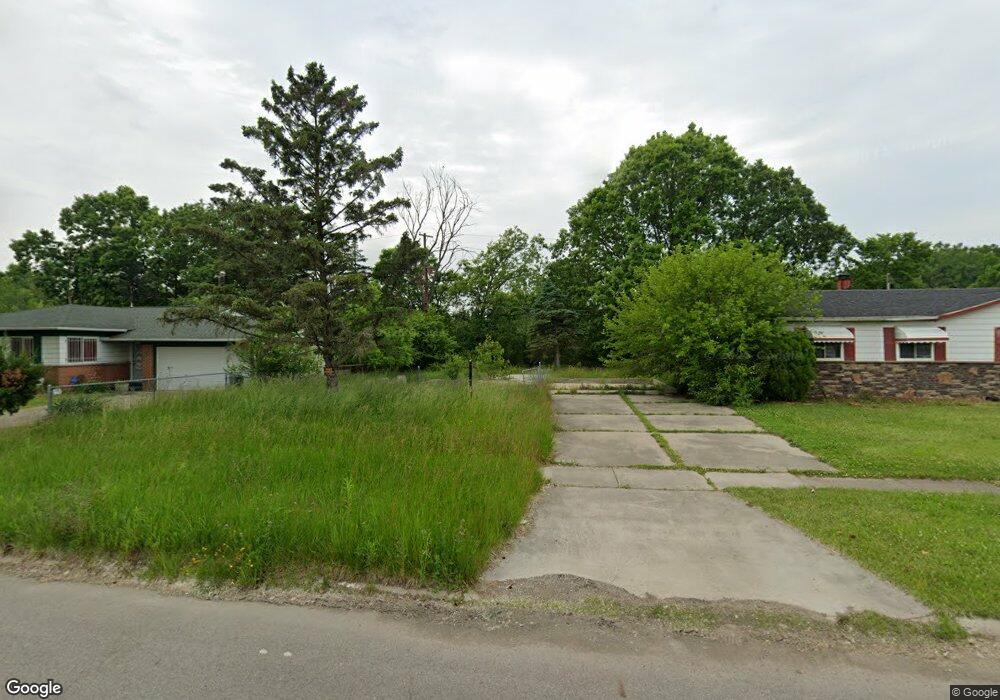 2221 Bates Rd, Mount Morris, MI 48458 - photo 1