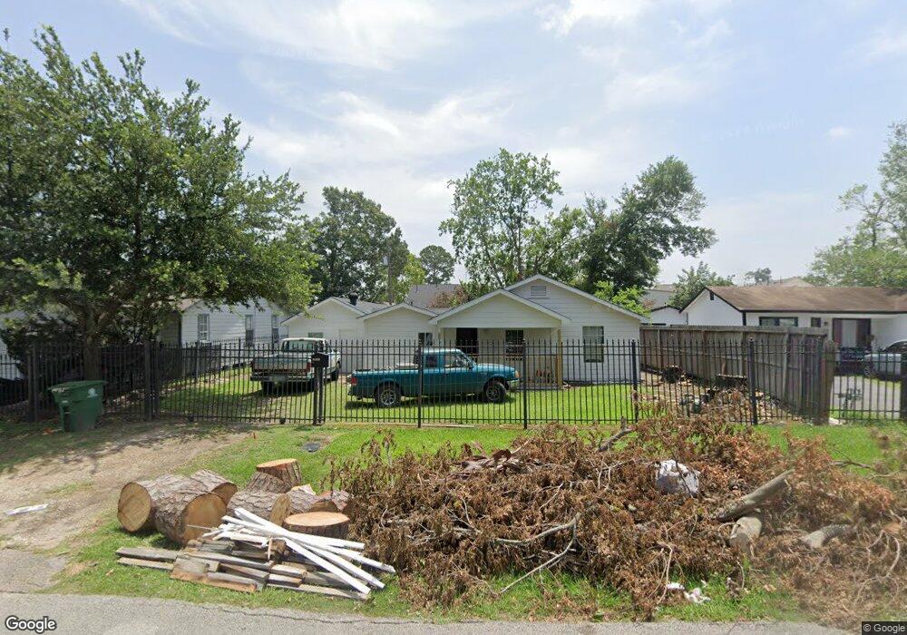 10116 Silvercrest St, Houston, TX 77076 - photo 1