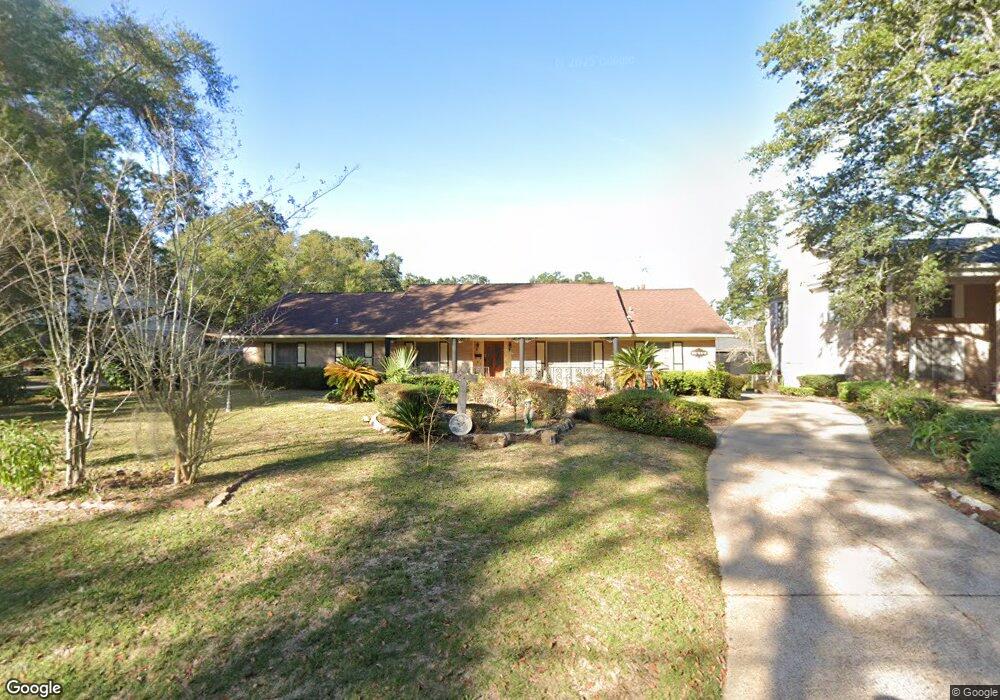 1912 Oak Knoll Dr, Mobile, AL 36607 - photo 1