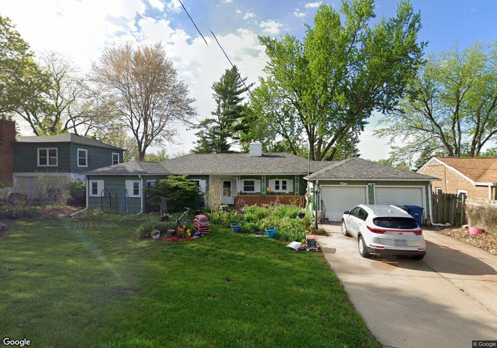 2815 Guthrie Ave, Des Moines, IA 50317 - photo 1