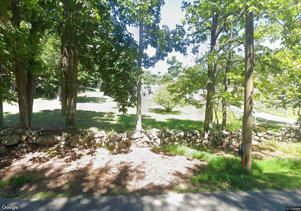 723 Riverbank Rd unit COTTA, Stamford, CT 06903 - photo 1