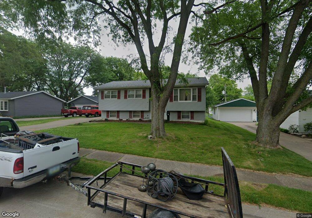 4617 N Harrison St, Davenport, IA 52806 - photo 1