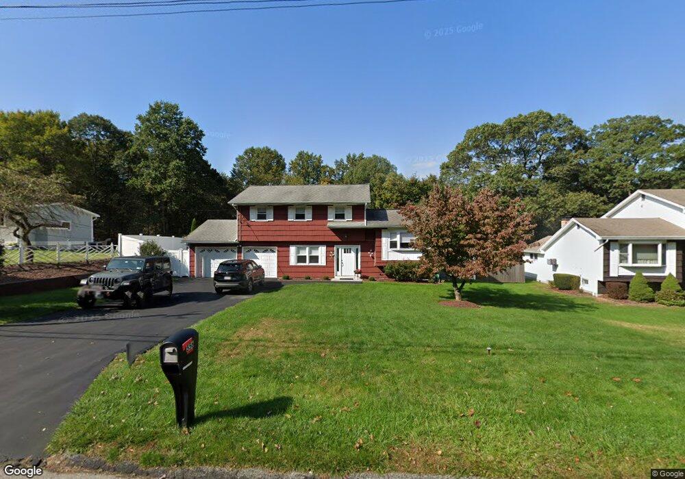 556 Westbrook Dr, Cortlandt Manor, NY 10567 - photo 1