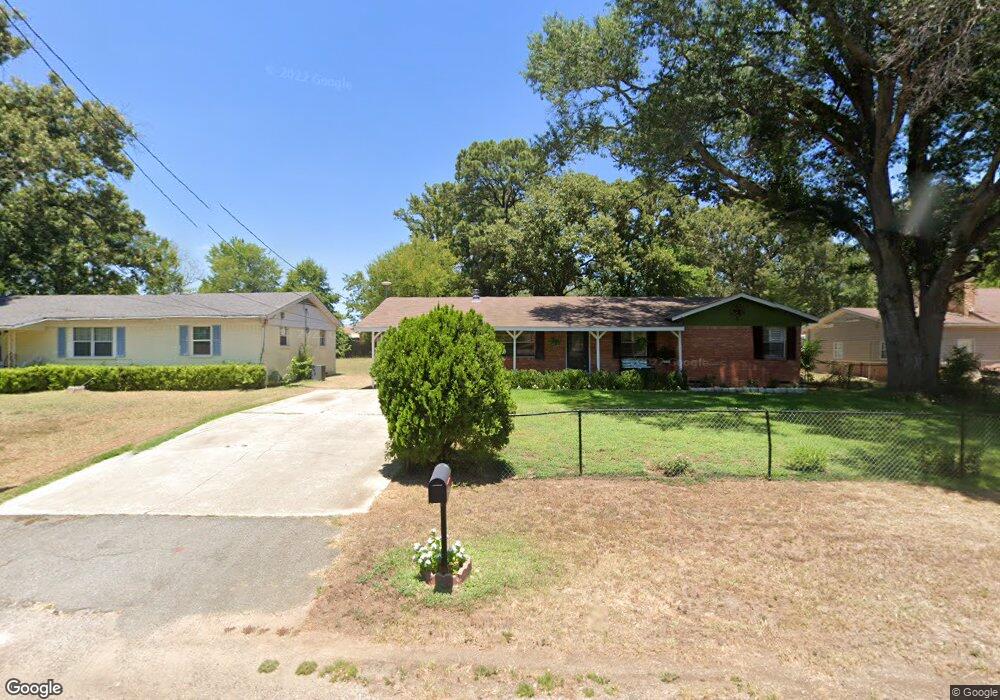 917 Doyle St, Longview, TX 75601 - photo 1