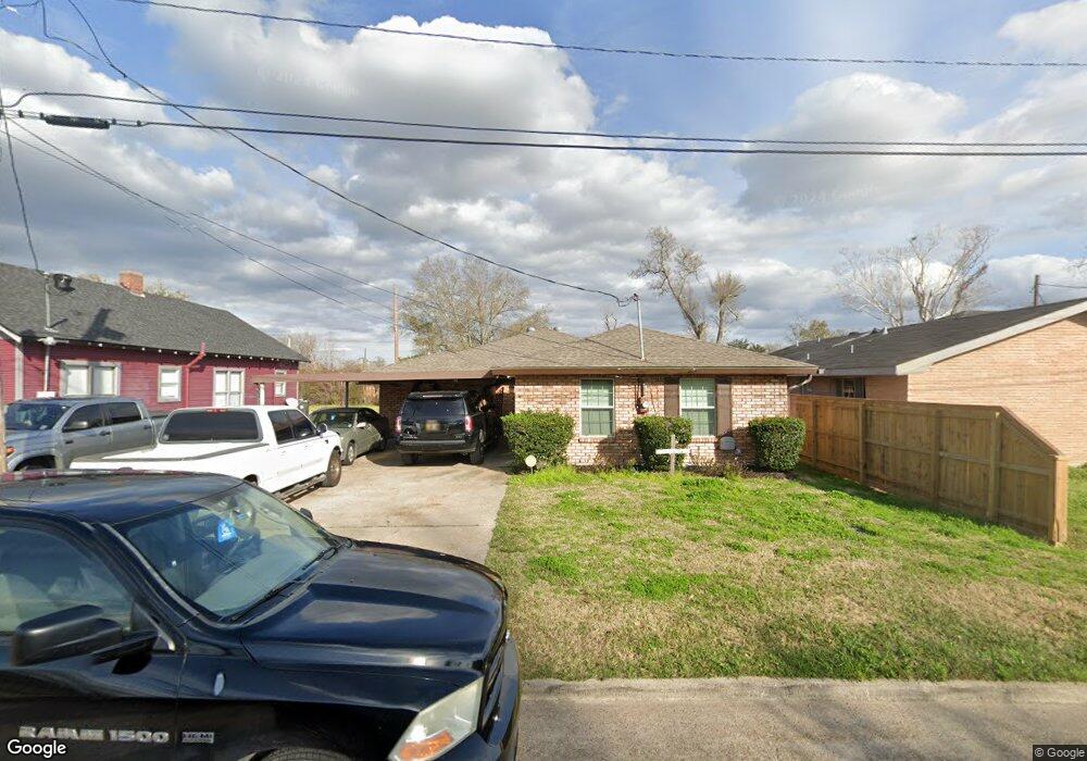 405 Maple St, Lake Charles, LA 70601 - photo 1