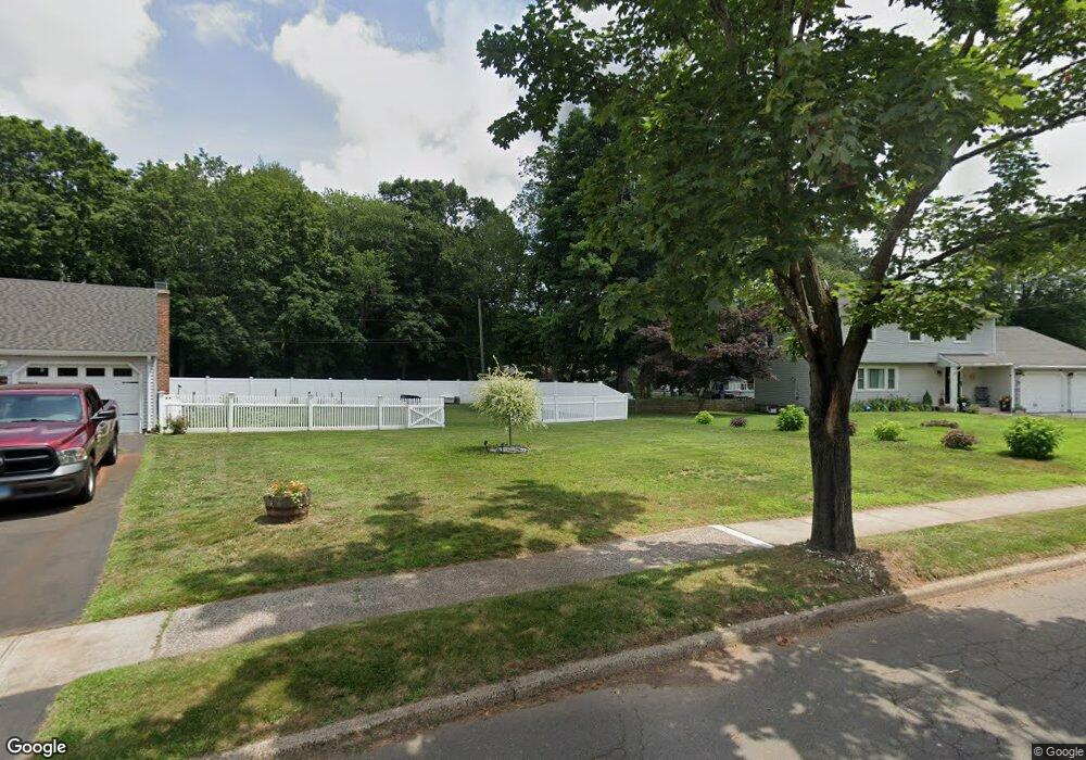 661 N Elm St, Wallingford, CT 06492 - photo 1