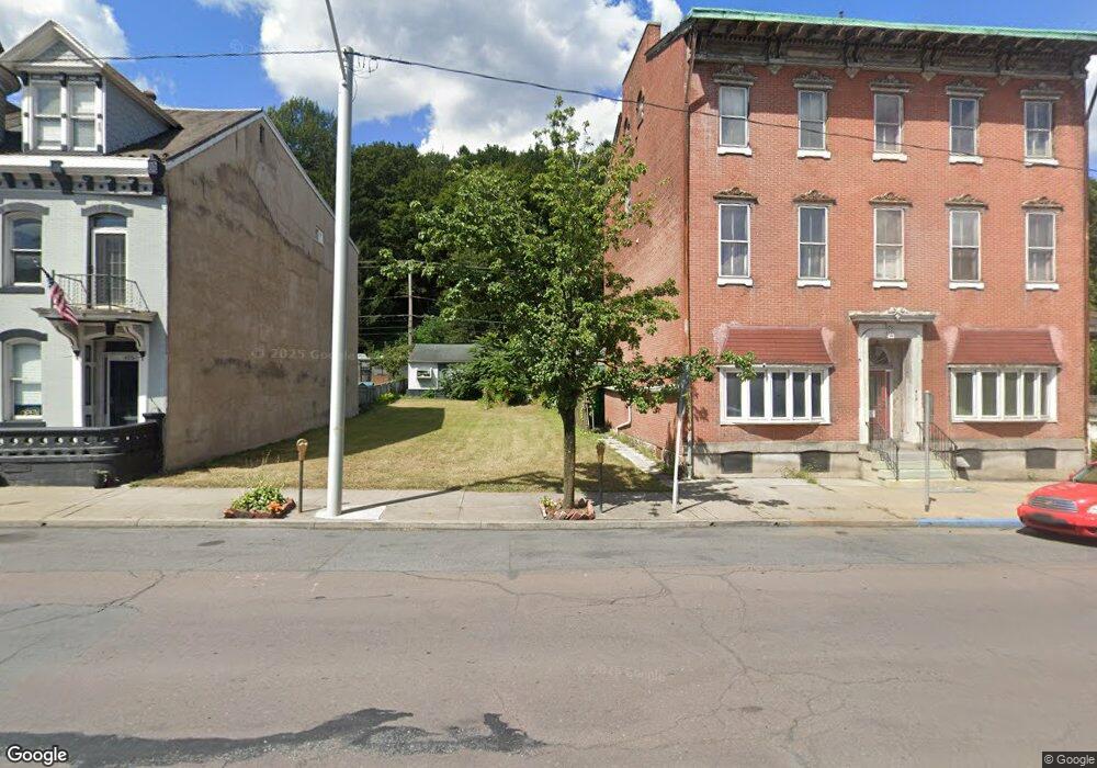419 Centre St, Ashland, PA 17921 - photo 1