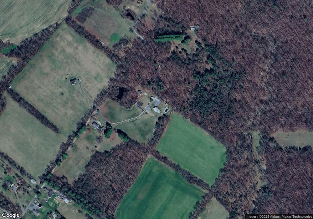 240 Locust Ln, Edinburg, VA 22824 - photo 1