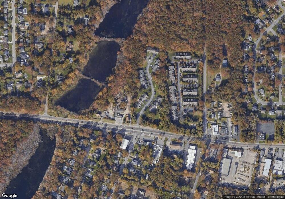 17 N Mcconnell Ave, Bayport, NY 11705 - photo 1