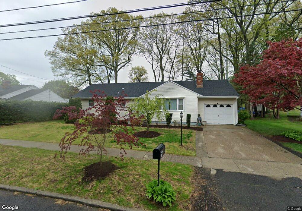 35 Meadowlawn Rd, Stratford, CT 06614 - photo 1