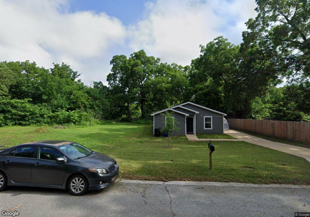 1115 W Johnson St, Denison, TX 75020 - photo 1