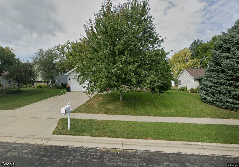 653 Stonebriar Ln, Oregon, WI 53575 - photo 1