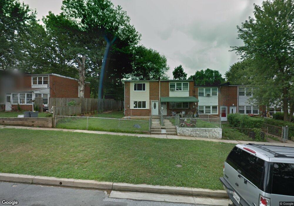 413 Burbank Ct, Halethorpe, MD 21227 - photo 1