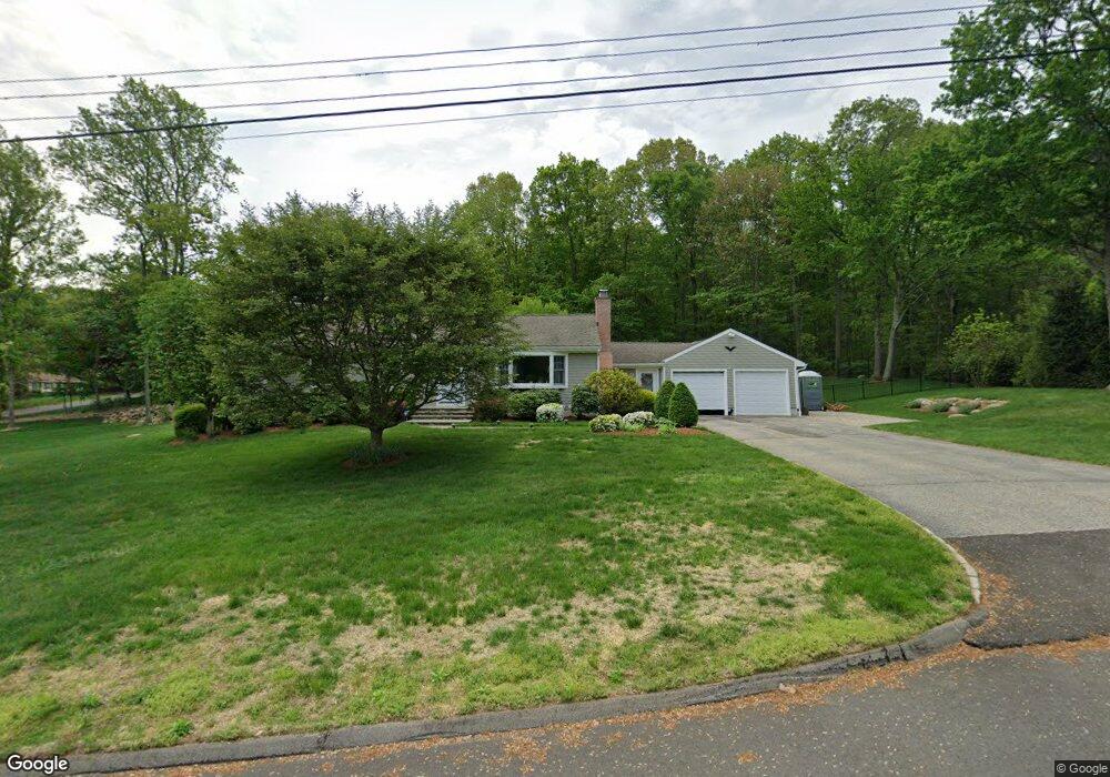 5 Laurie Rd, Trumbull, CT 06611 - photo 1
