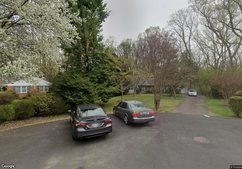 6800 Hampshire Rd, McLean, VA 22101 - photo 1