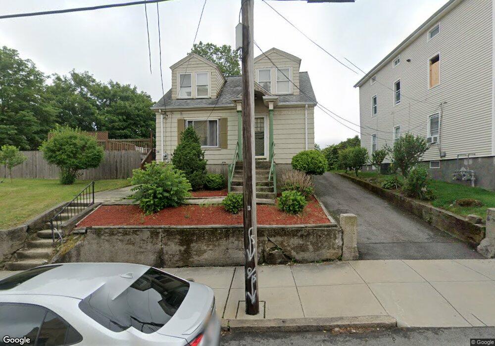 563 Center St, Fall River, MA 02724 - photo 1