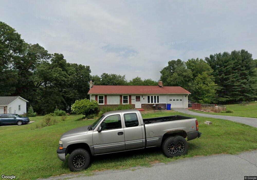 10984 Horseshoe Dr, Frederick, MD 21701 - photo 1