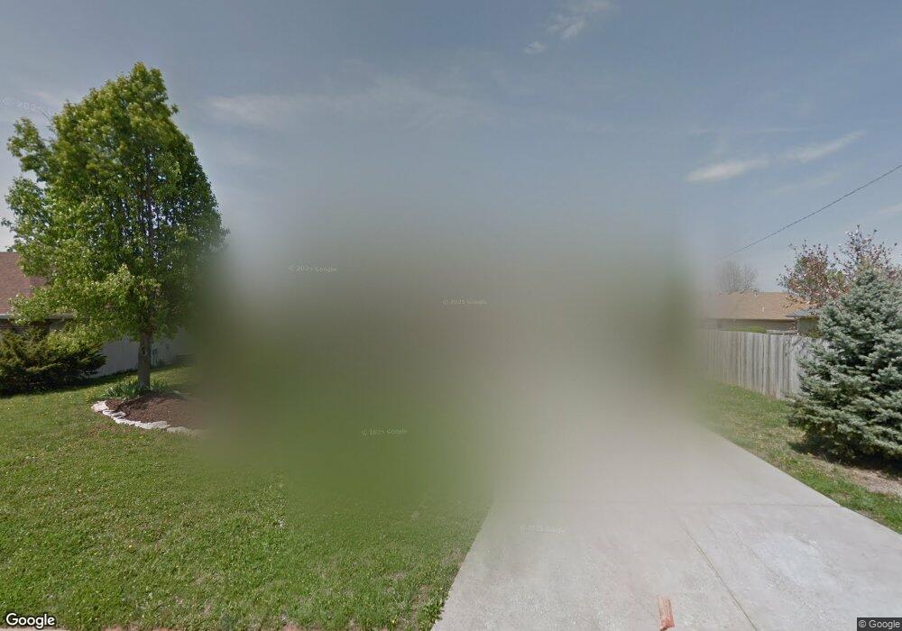 515 E Slim Wilson Blvd, Nixa, MO 65714 - photo 1