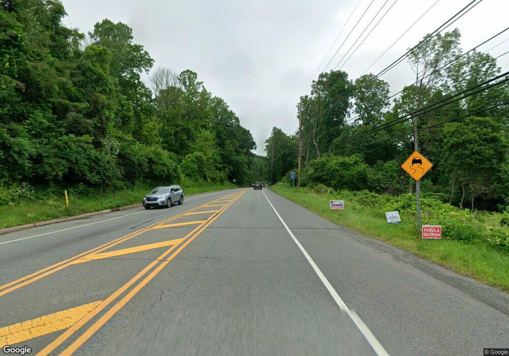 1600 Route 517 Pv Mall unit 1600, Allamuchy Twp., NJ 07840 - photo 1