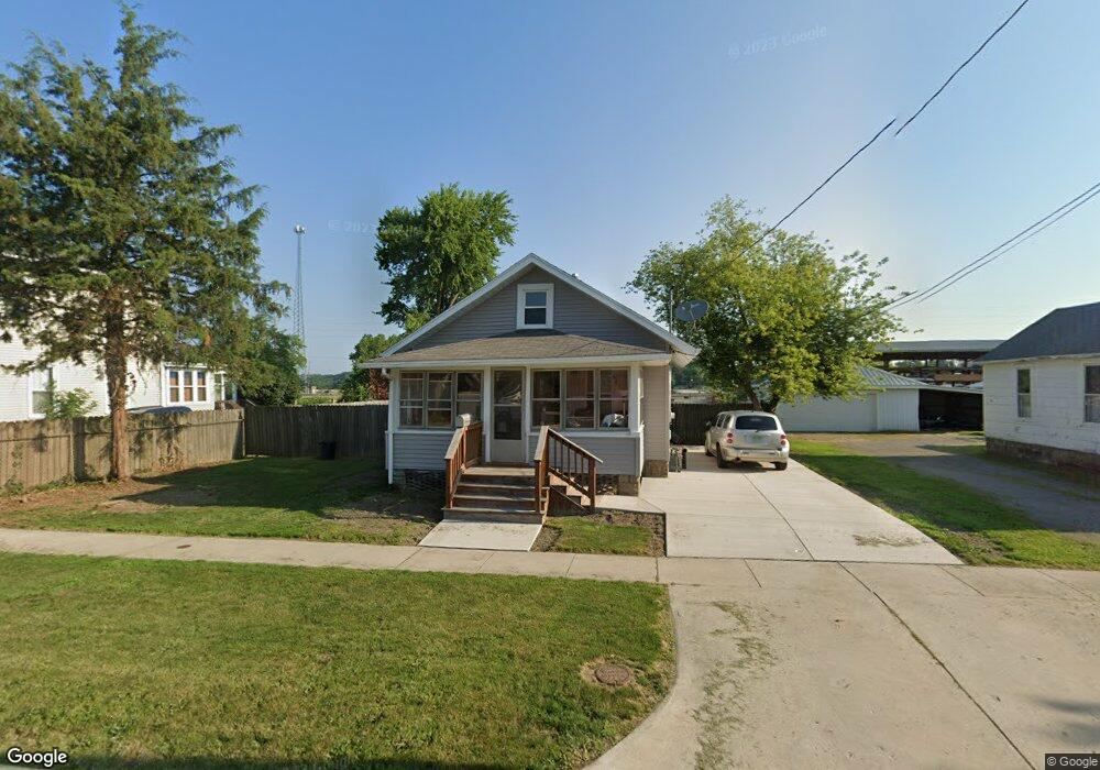 18 Linden St W, Three Oaks, MI 49128 - photo 1