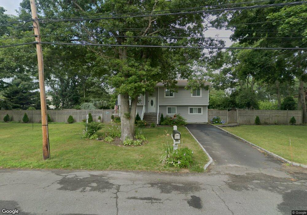 54 Lowell Ave, Holtsville, NY 11742 - photo 1