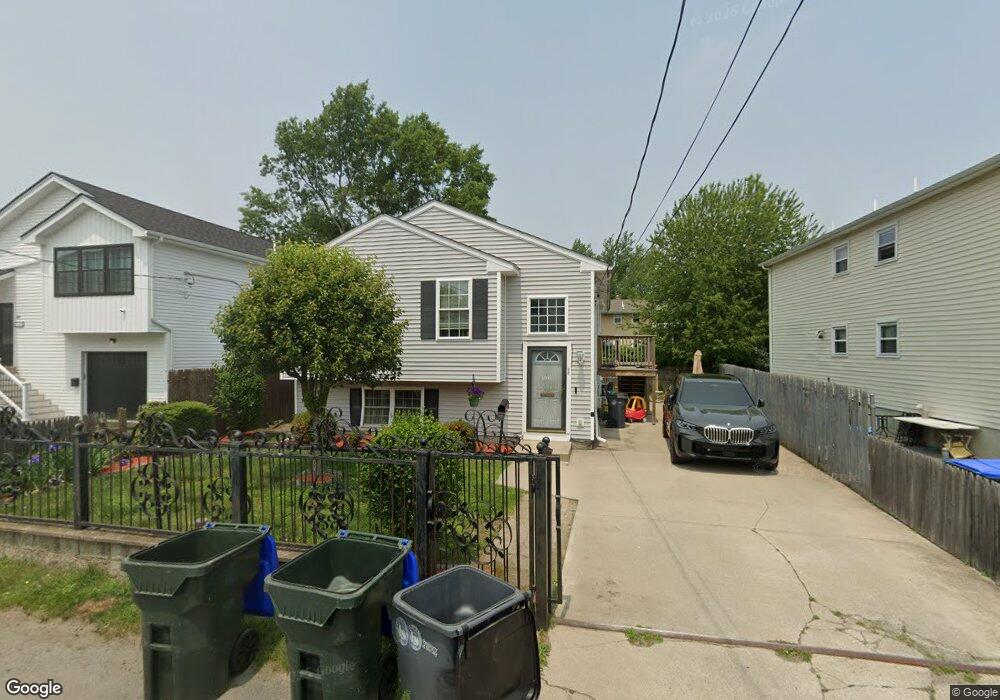 95 Manomet St, Providence, RI 02909 - photo 1