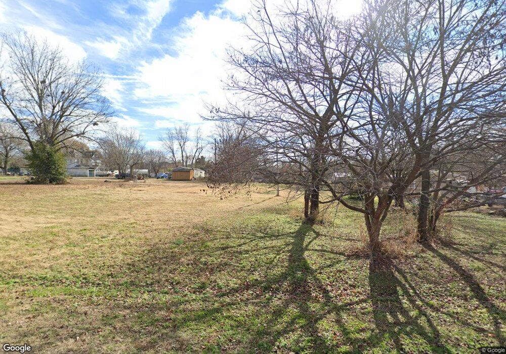 303 E Cherokee St, Westville, OK 74965 - photo 1