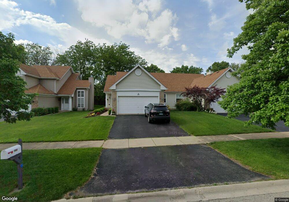 435 Prairieview Dr unit 2, Oswego, IL 60543 - photo 1
