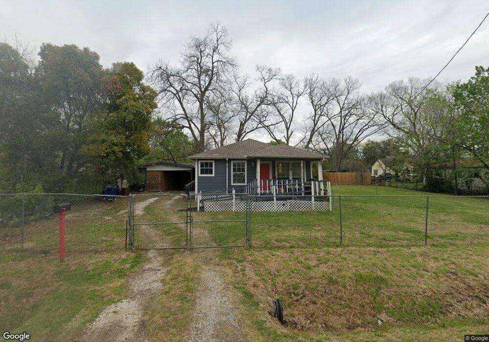 1034 Lucky St, Houston, TX 77088 - photo 1