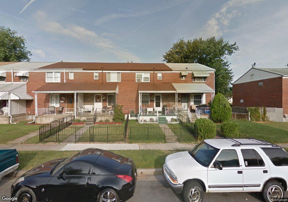 1040 Foxwood Ln, Essex, MD 21221 - photo 1