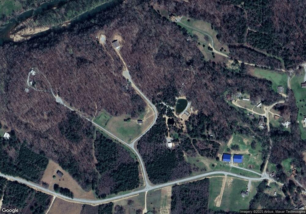 289 Ctr Rdg Dr, Linden, TN 37096 - photo 1