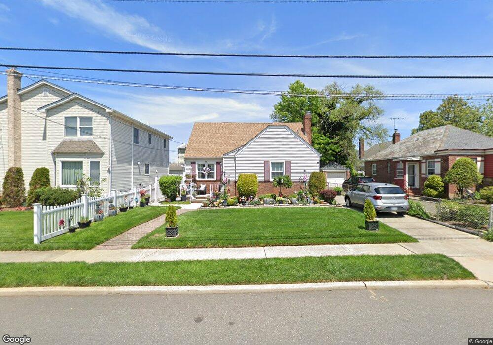 784 Benris Ave, Franklin Square, NY 11010 - photo 1