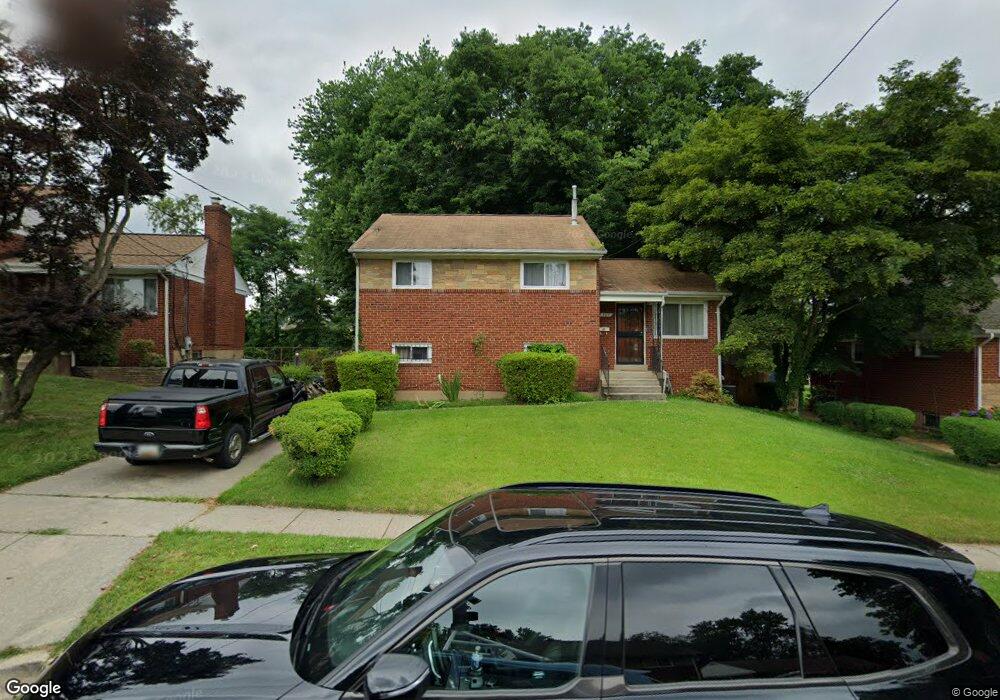 307 Milfan Dr, Capitol Heights, MD 20743 - photo 1