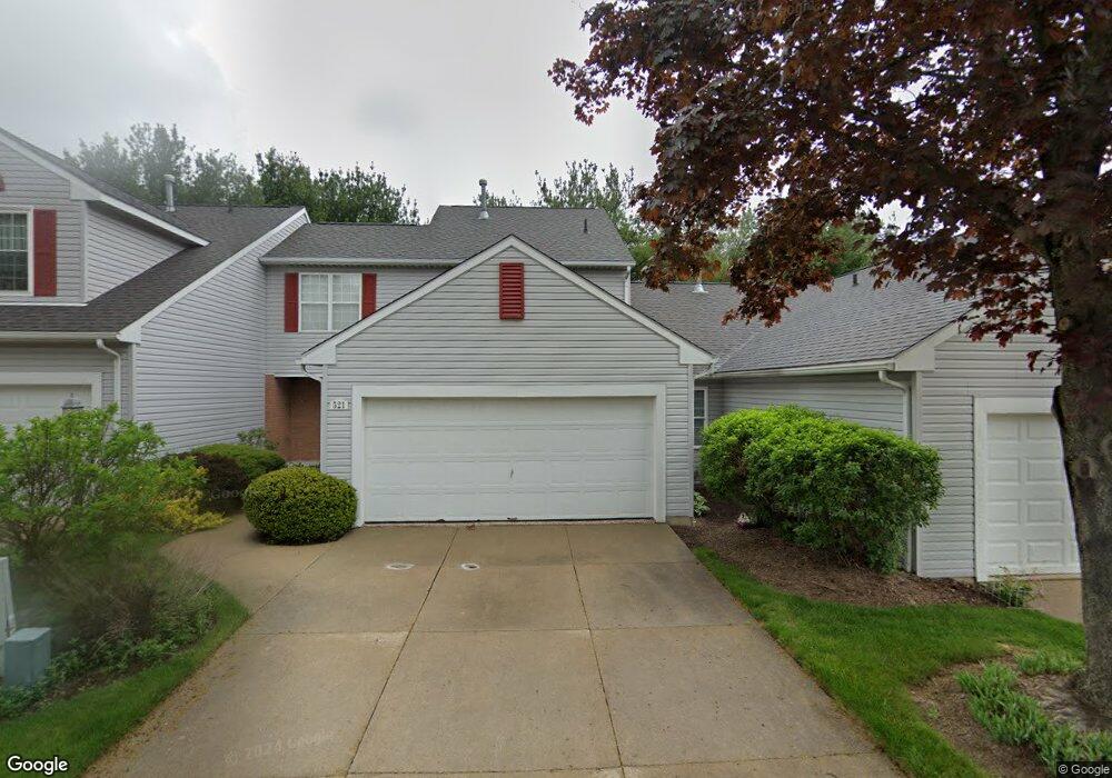 521 Shannon Ct unit 2, Akron, OH 44312 - photo 1