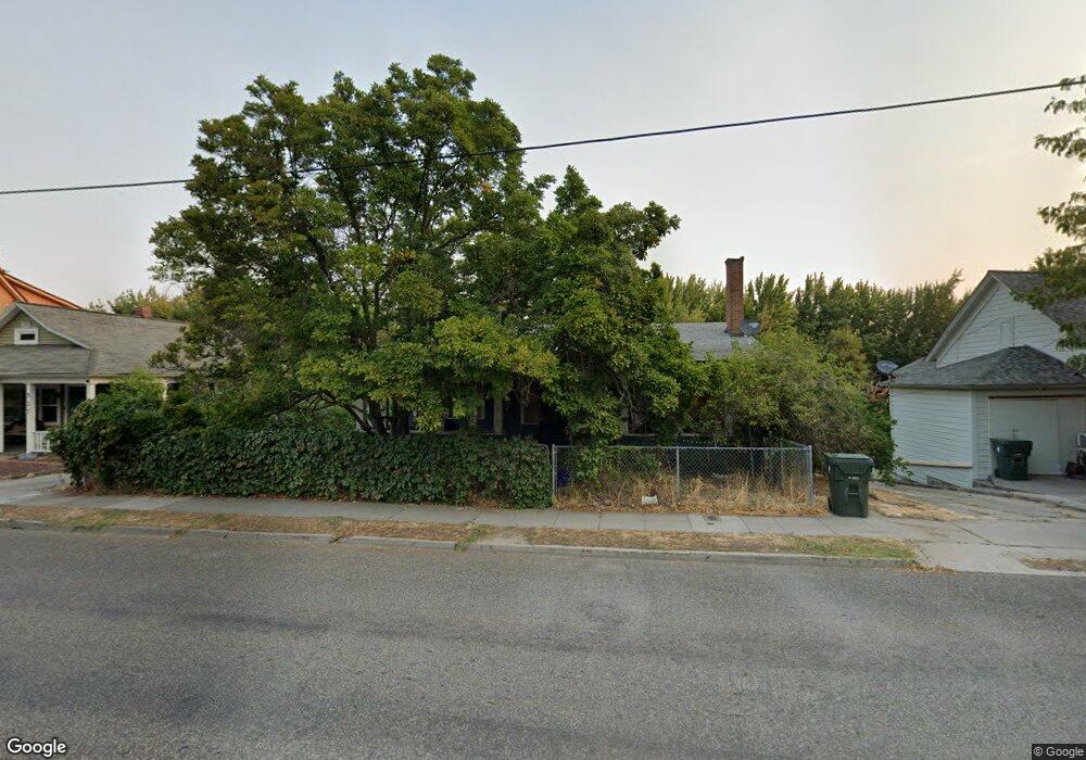 523 W 3rd Place, the Dalles, OR 97058 - photo 1