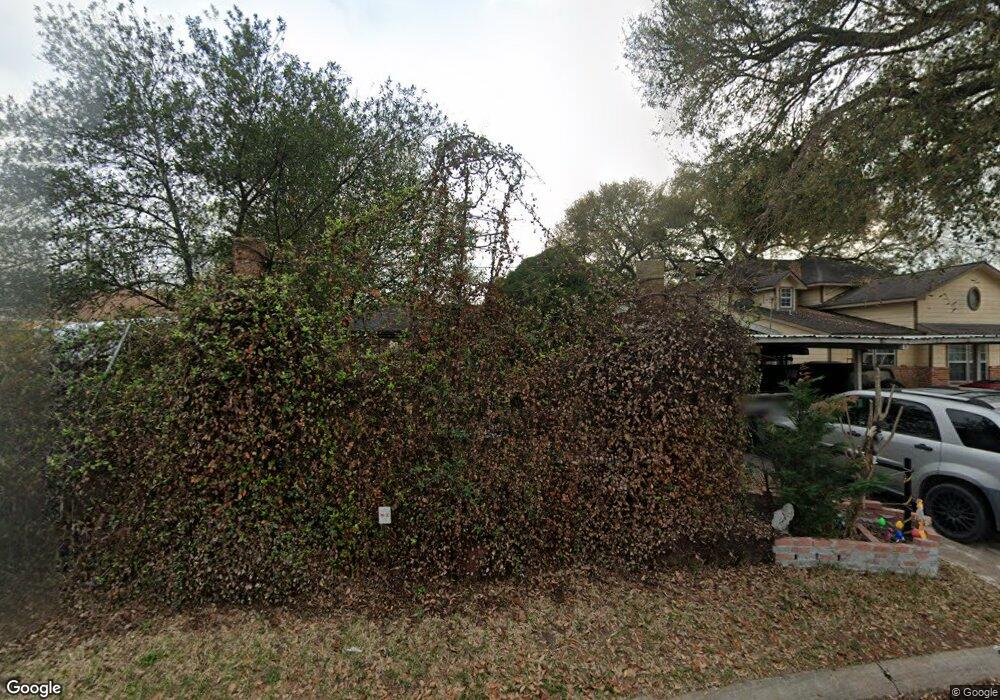 347 Surratt Dr, Houston, TX 77091 - photo 1