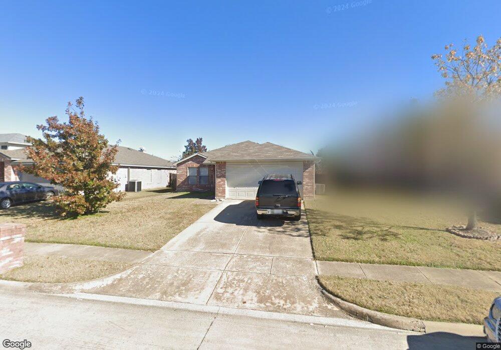 8601 Clear River Ln, Denton, TX 76210 - photo 1