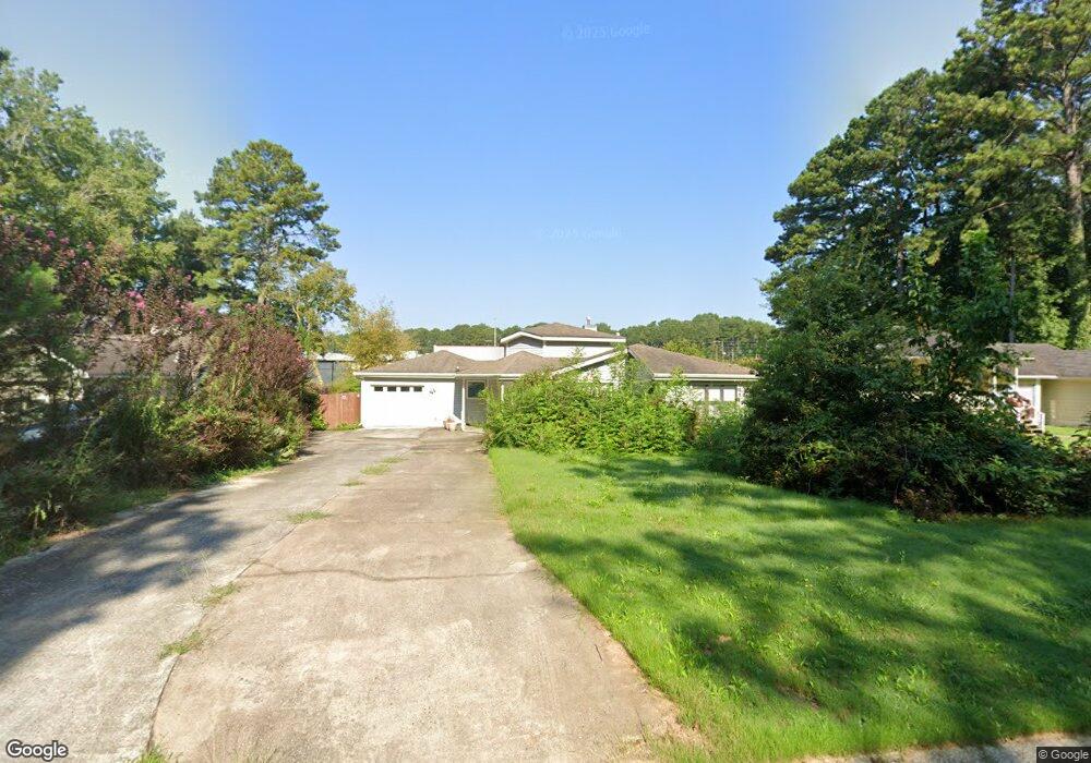 8613 Forest Pointe Dr, Jonesboro, GA 30238 - photo 1