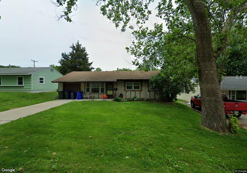 243 Boice Rd NW, Cedar Rapids, IA 52405 - photo 1