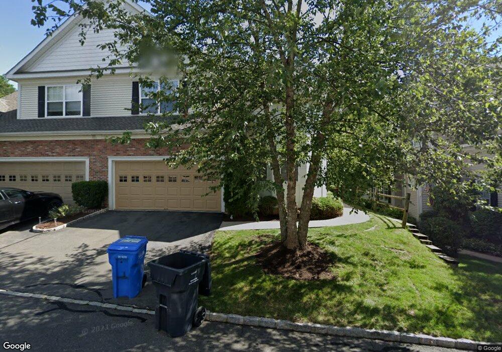 36 Goodwin Cir, Hartford, CT 06105 - photo 1