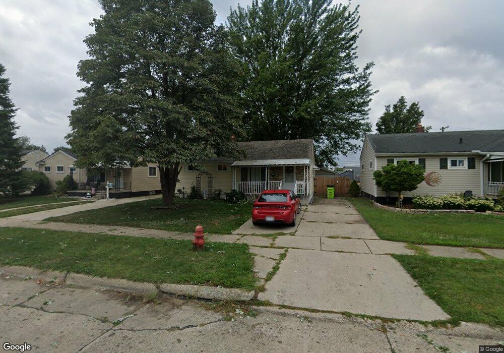 26161 Compson St, Roseville, MI 48066 - photo 1